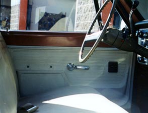 door with power windows