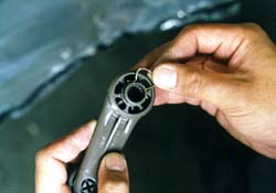 closeup of clip on crank handle